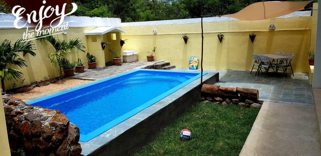 Colosseo Apartments Grand Baie Bagian luar foto