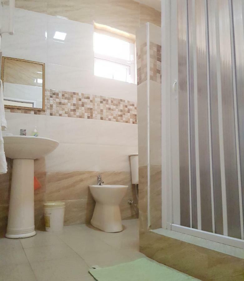 Colosseo Apartments Grand Baie Bagian luar foto