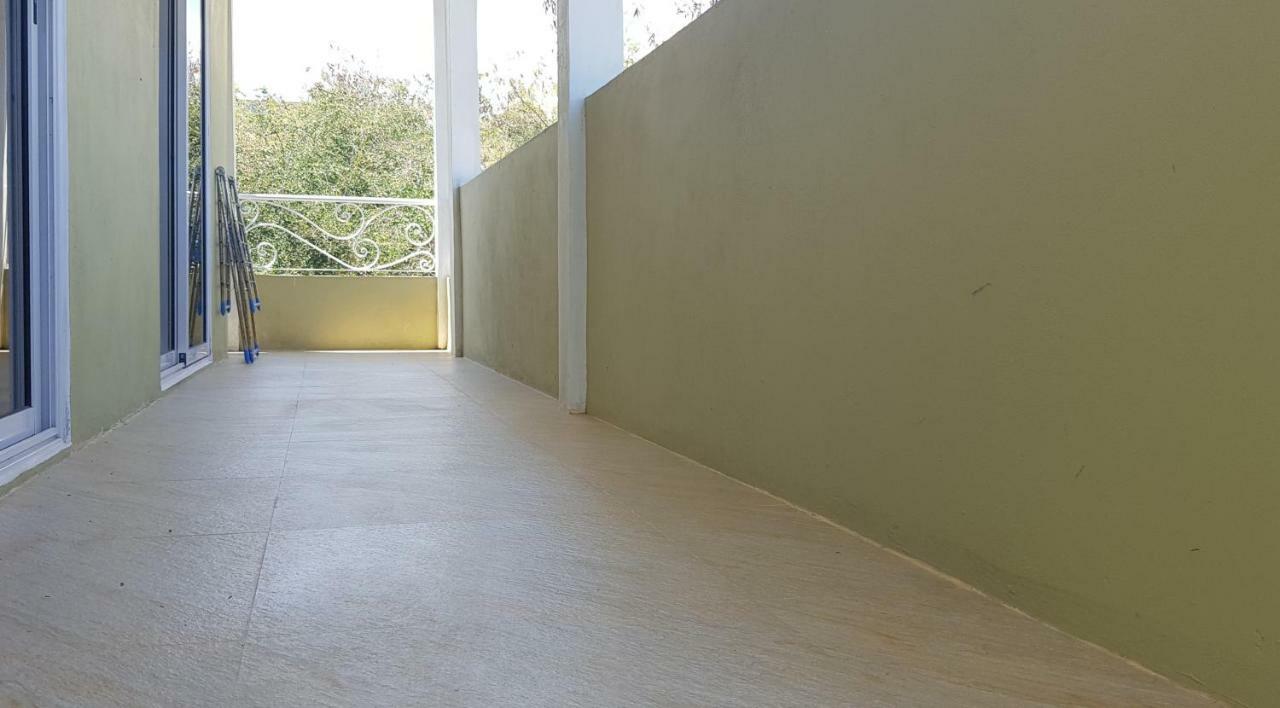 Colosseo Apartments Grand Baie Bagian luar foto